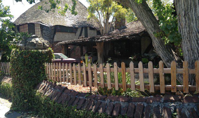 Hobbit House