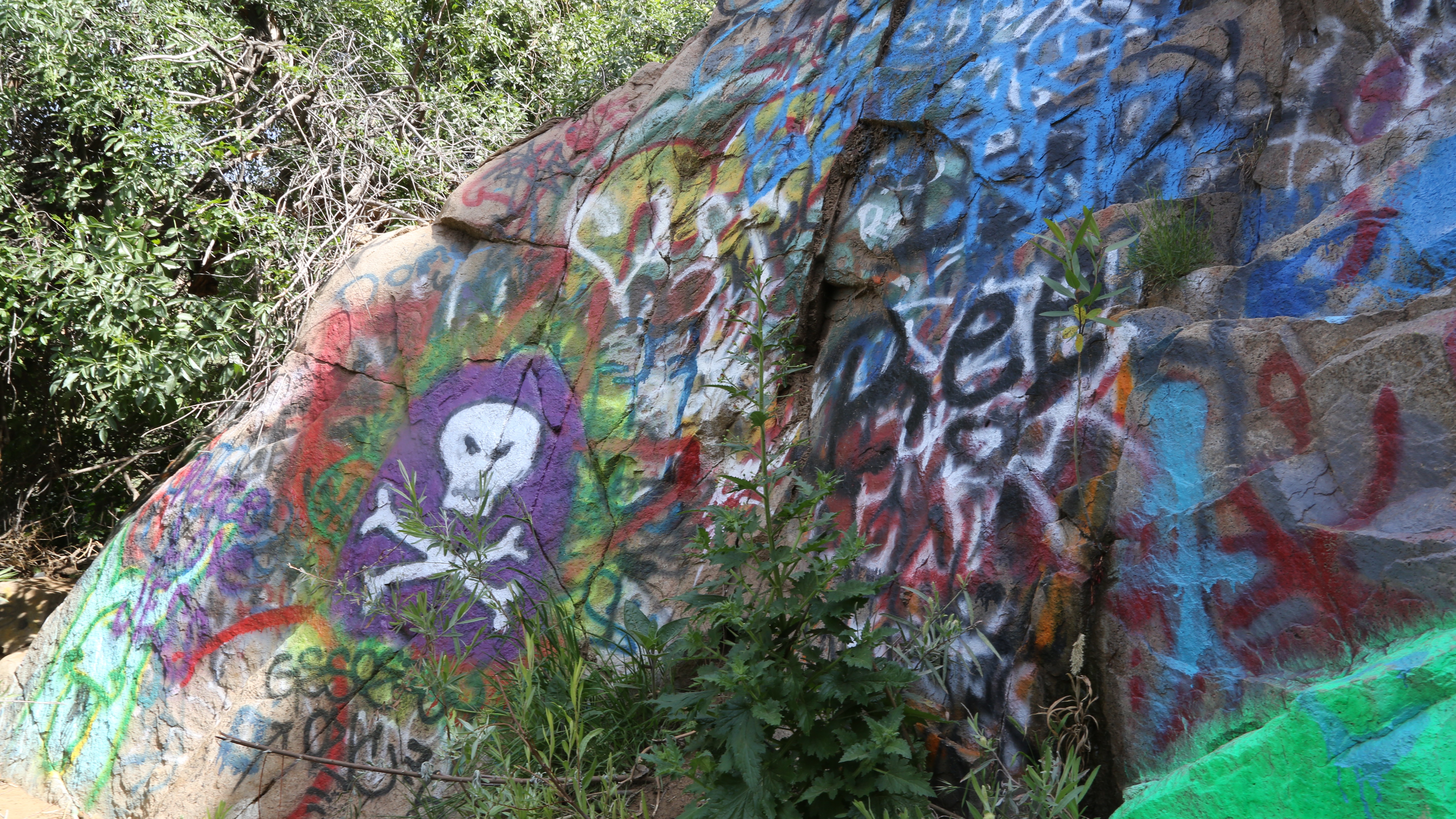 Graffiti Falls Hike California Curiosities